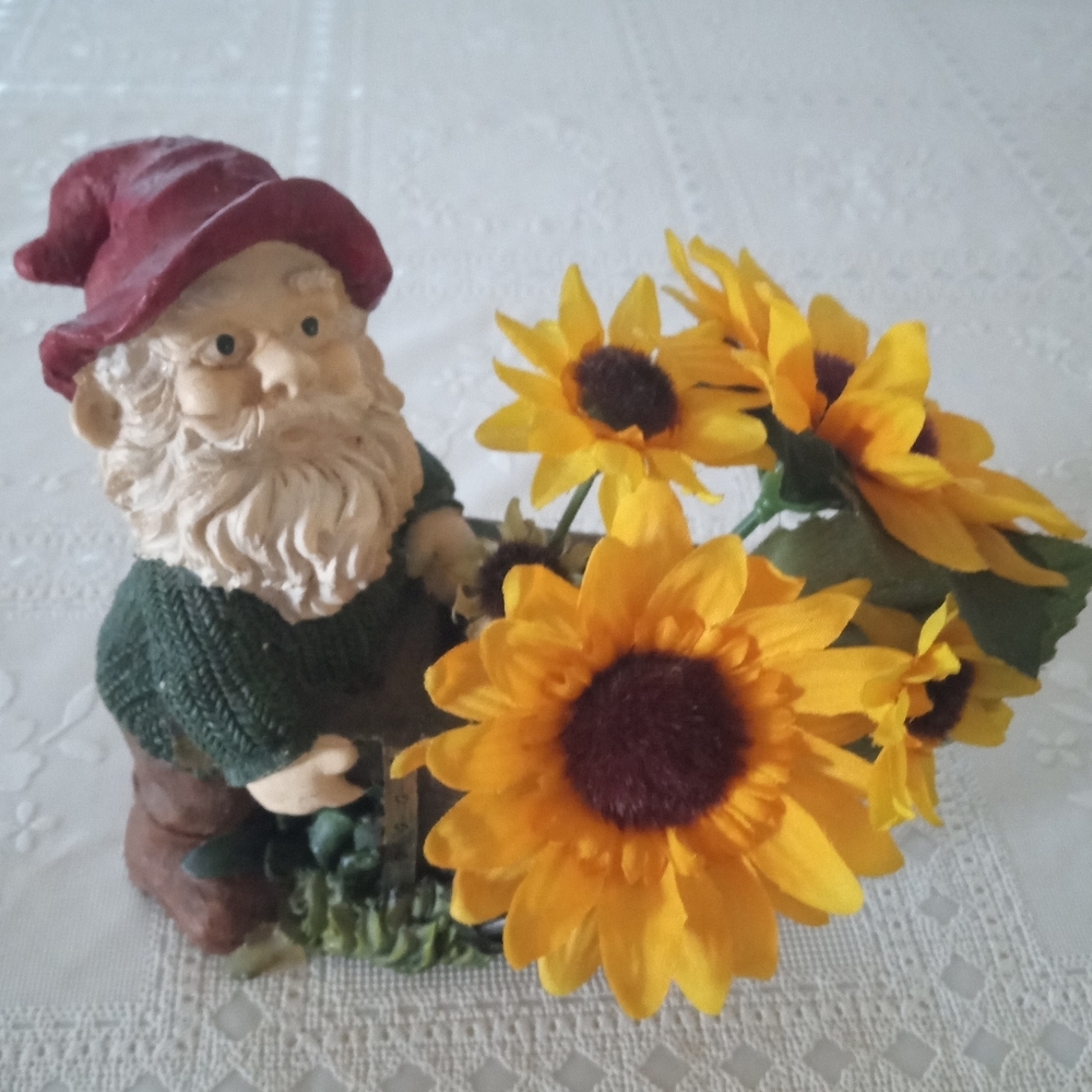 RARE FIND Vintage Gnome With Wheelbarrow Figurine (maybe Santa Clause?)